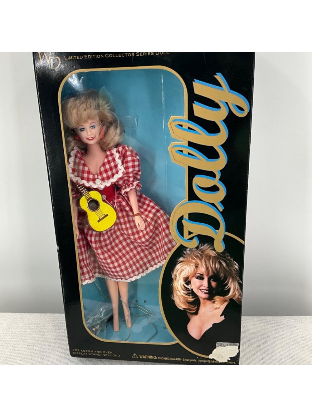 Dolly Parton Limited Edition Collector Series Doll In Red Gingham Dress & Access